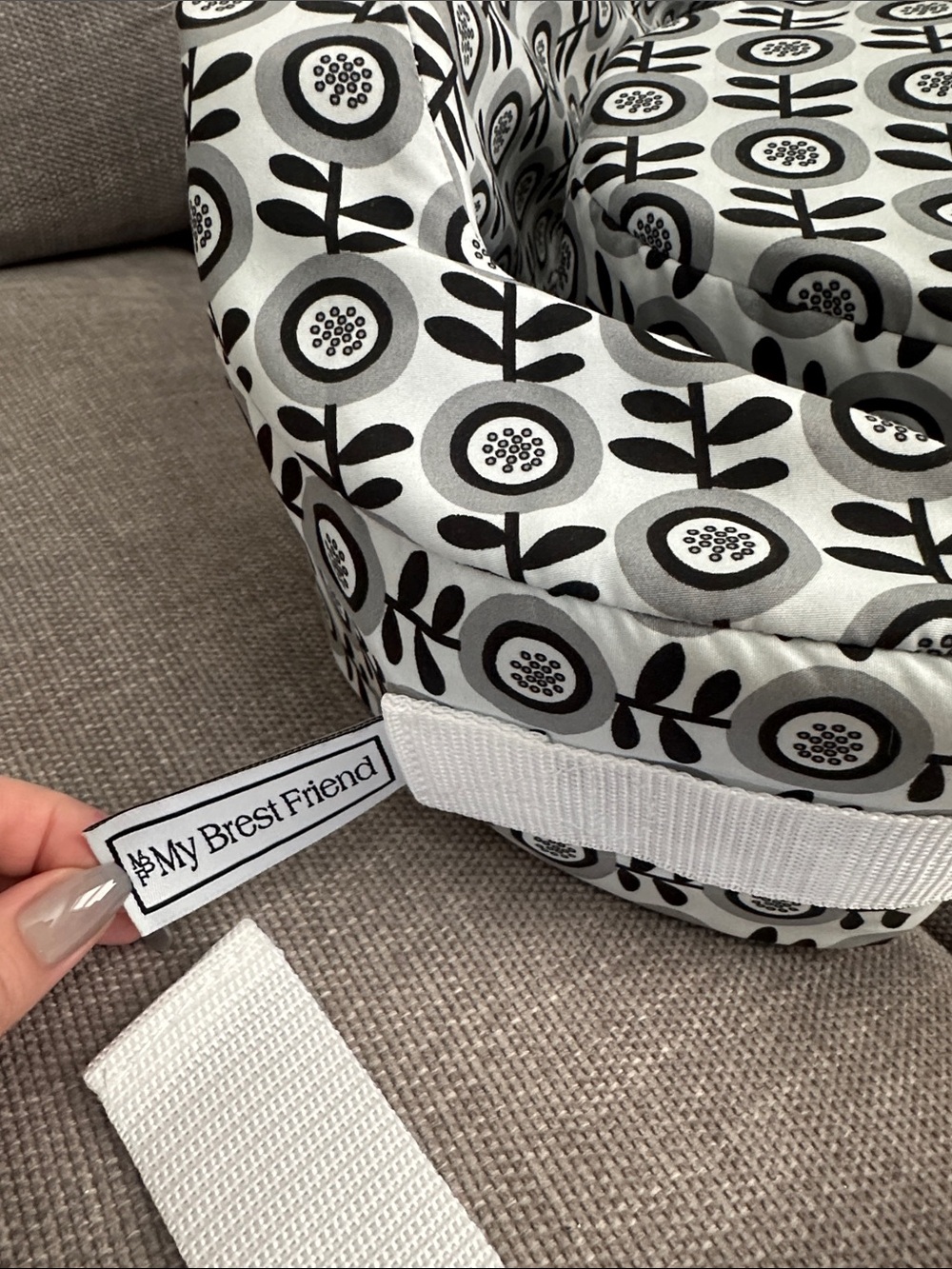 My Brest Friend Nursing Pillow With Side Pocket & Slipcover, Midnight Poppy NWOT - Picture 3 of 4
